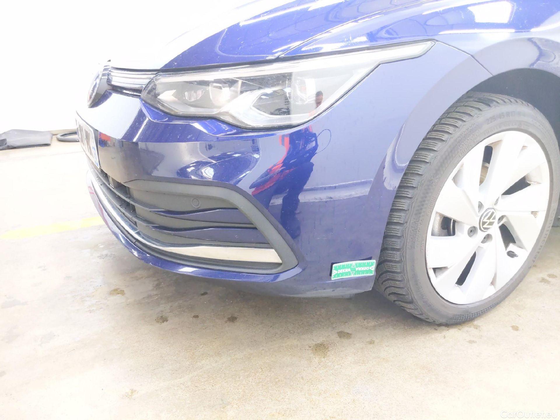  Volkswagen  Golf  VOLKSWAGEN / 2020 / 5P / Berline 1.5 eTSI OPF 130 DSG7 Style #14