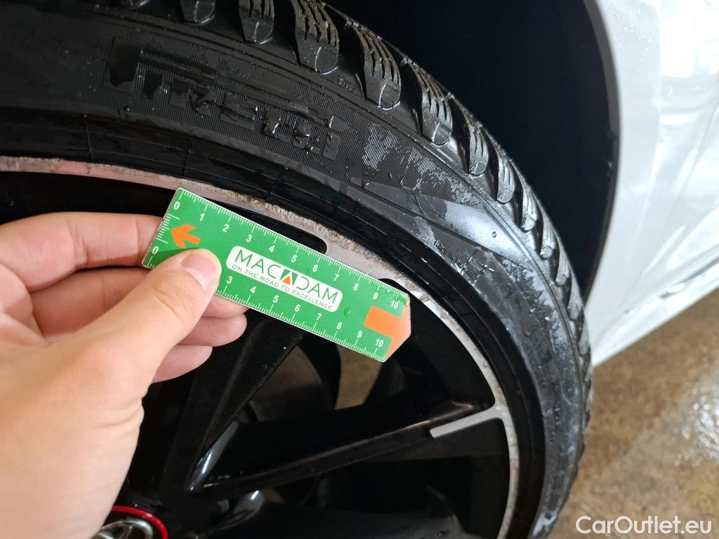  Toyota  Corolla TOYOTA  Touring Sports / 2018 / 5P / Break Hybride 184h GR Sport #16