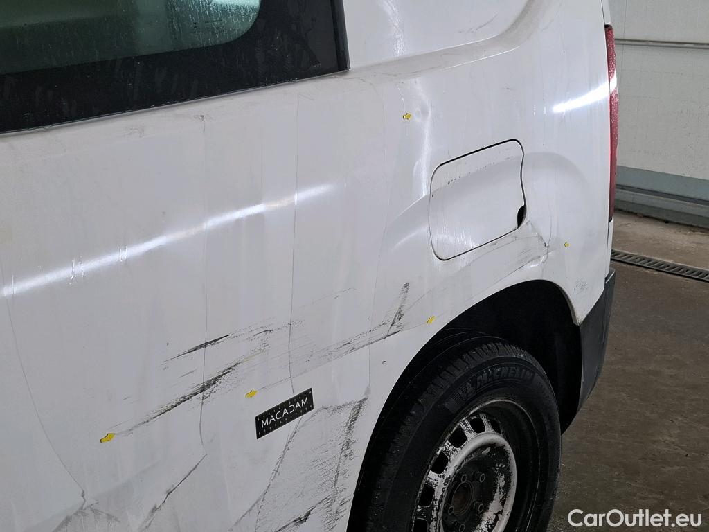  Citroen  Berlingo  Fourgon Club M 650 1.5 BlueHDi 75CV BVM5 E6dT #2