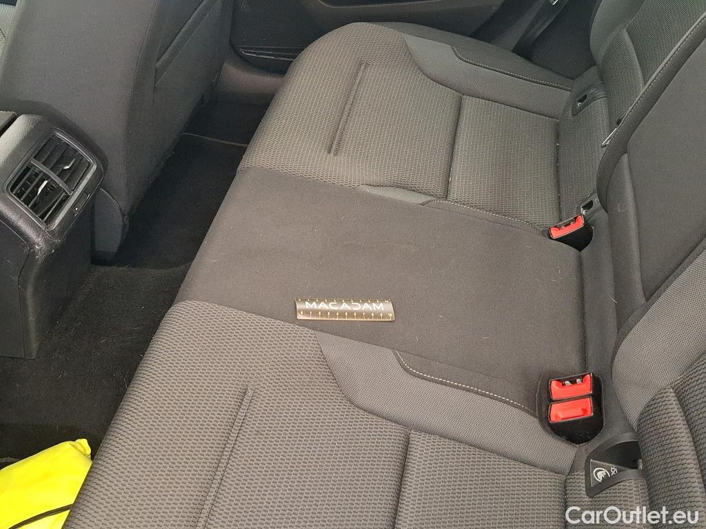  Volkswagen  Golf  VII Berline Confortline Business BMT 1.0 TSI 115CV BVM6 E6dT #30