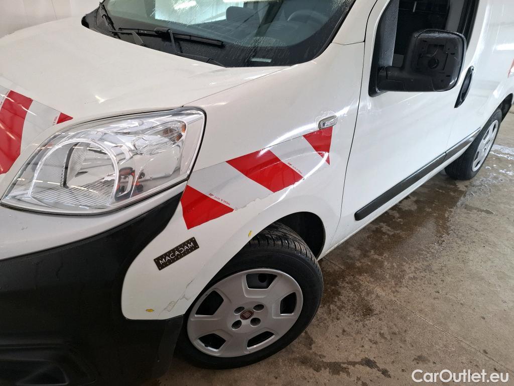  Fiat  Fiorino FIAT  / 2016 / 4P / Fourgonnette 1.3 Multijet 95 Pro Lounge #22