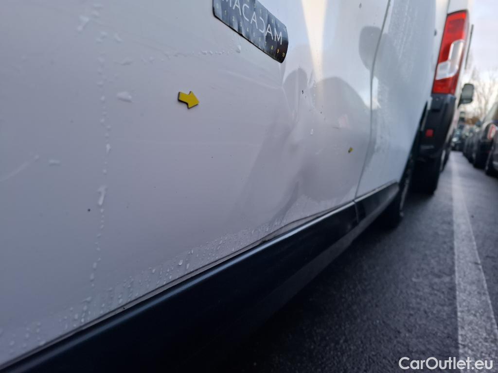  Opel  Vivaro OPEL  / 2019 / 4P / Fourgon tôlé 1.5 Diesel 100 ch L2 Pack Clim #26