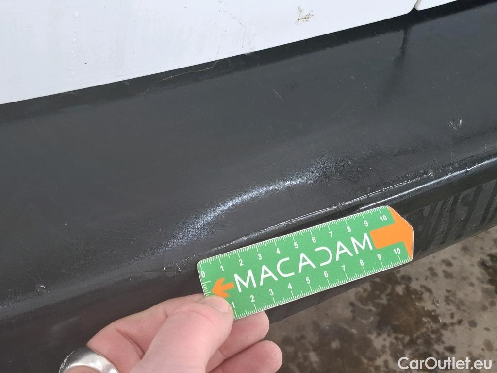  Opel  Vivaro OPEL  / 2019 / 4P / Fourgon tôlé 1.5 Diesel 100 ch L2 Pack Clim #16