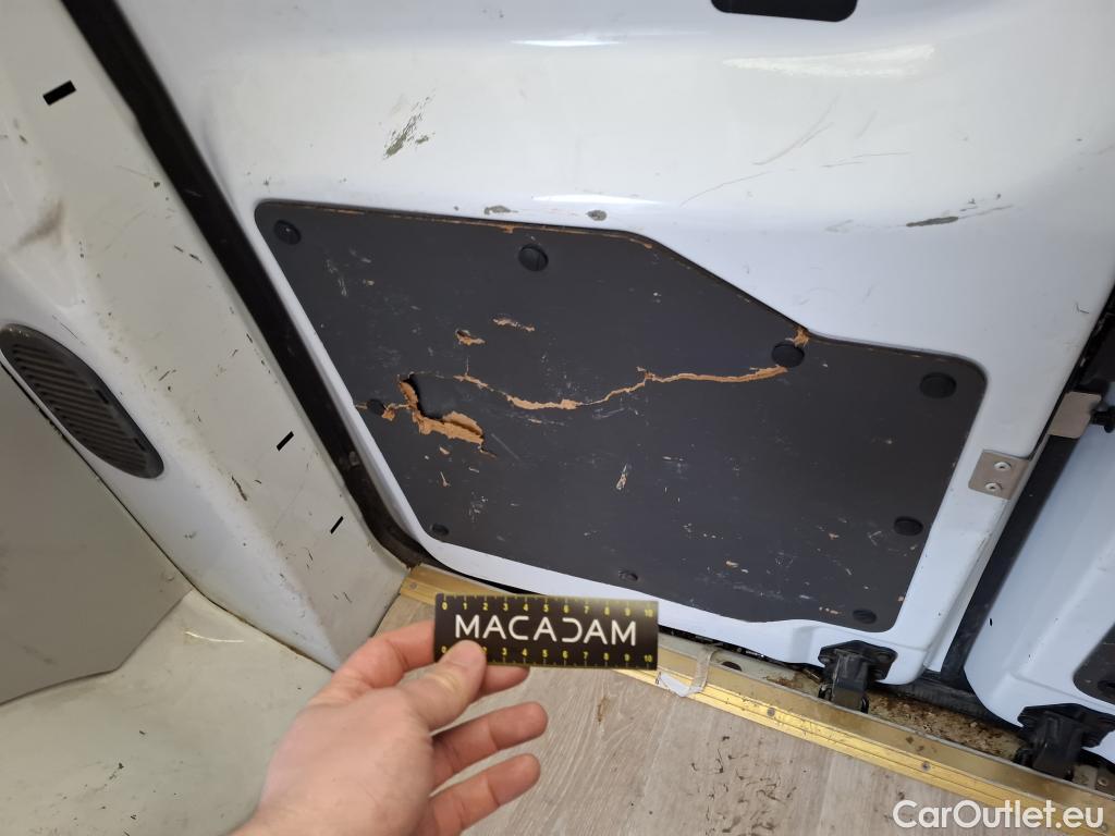  Opel  Vivaro OPEL  / 2019 / 4P / Fourgon tôlé 1.5 Diesel 100 ch L2 Pack Clim #49