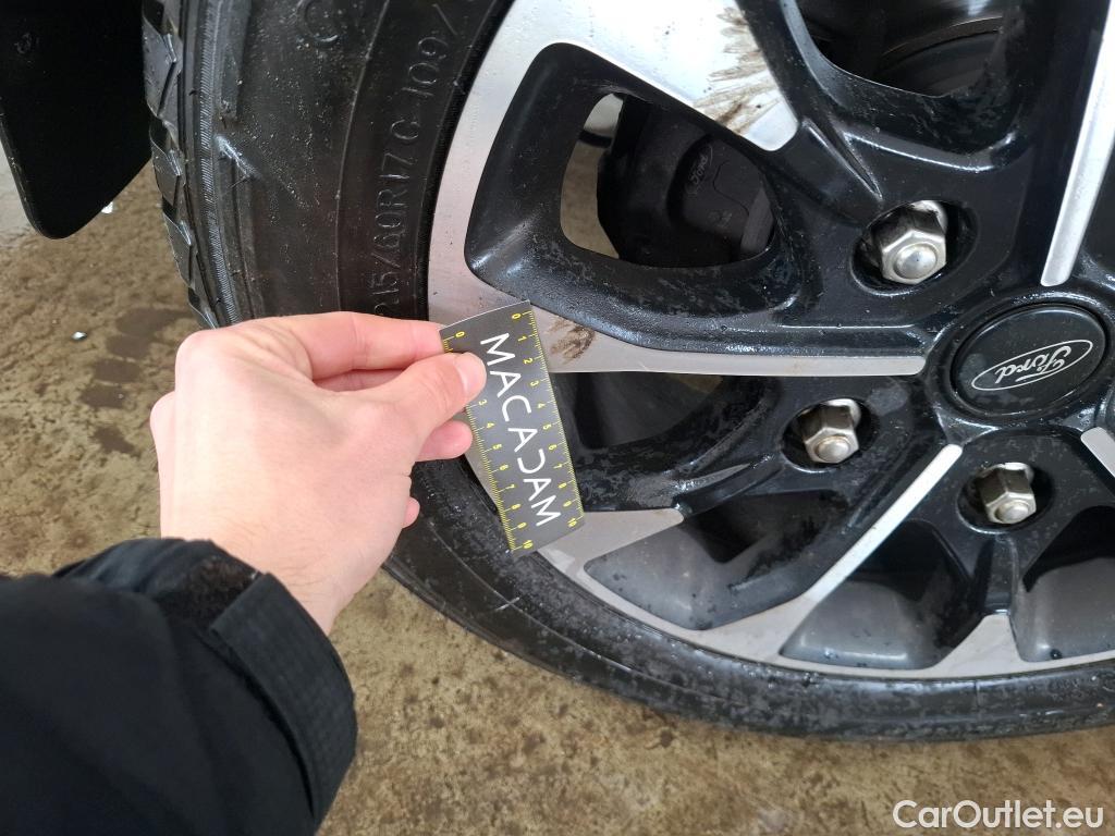  Ford  Transit FORD  Custom / 2018 / 4P / Fourgon tôlé 2.0 ECOBLUE 185 320 L1H1 AUTO SPORT #34