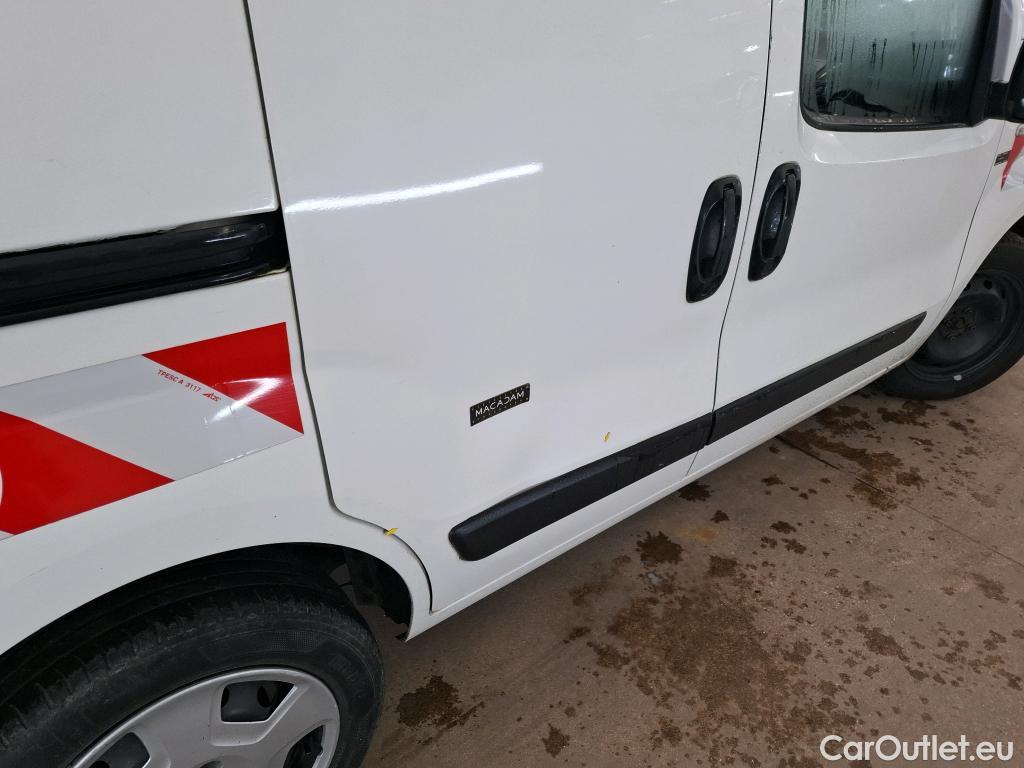  Fiat  Fiorino FIAT  / 2016 / 4P / Fourgonnette 1.3 Multijet 95 Pro Lounge #8