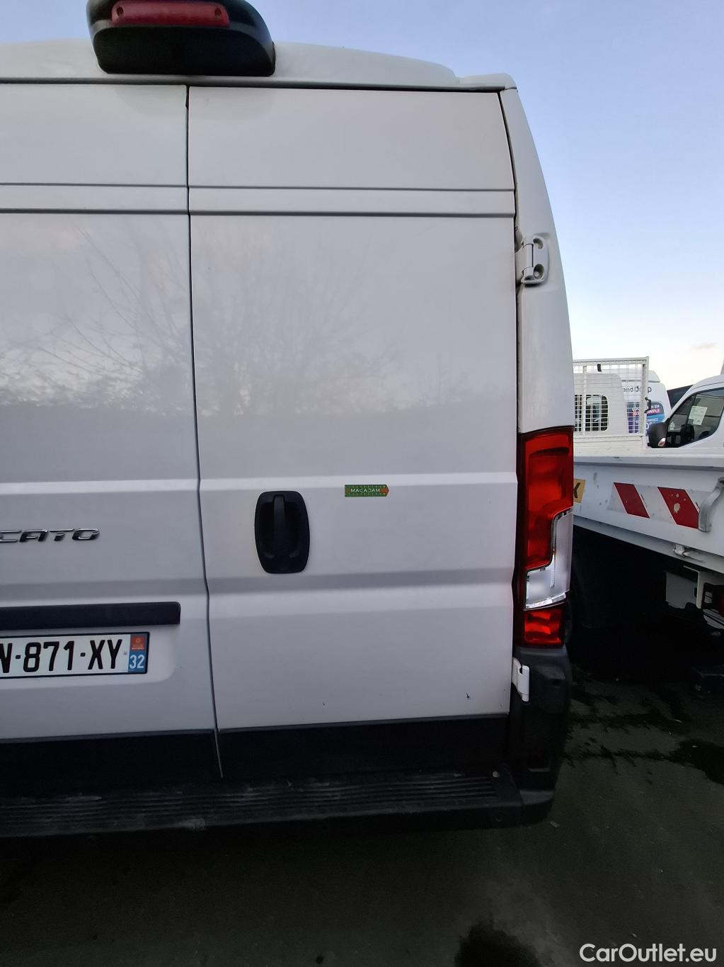  Fiat  Ducato FIAT  2014 4P Fourgon tôlé 30 M H2 23 Multijet 120 Pack Pro Nav #53