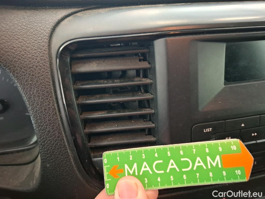  Opel  Vivaro OPEL  / 2019 / 4P / Fourgon tôlé 1.5 Diesel 100 ch L2 Pack Clim #54