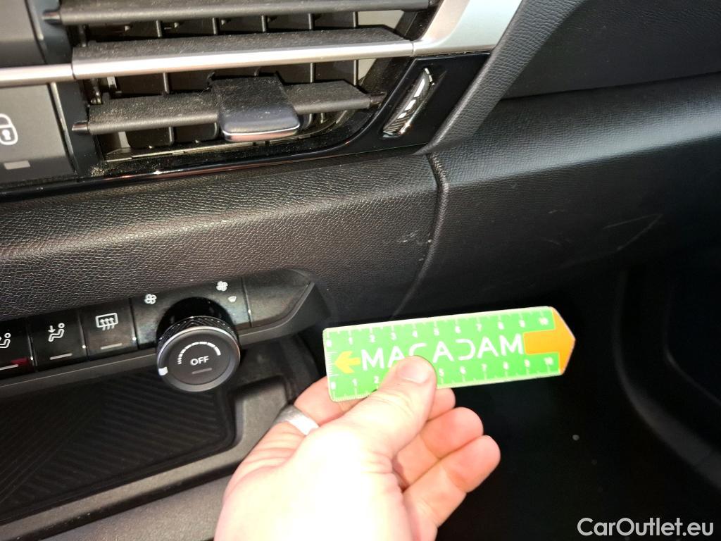  Citroen  C4  Berline Live Pack Business R 1.5 BlueHDI 110CV BVM6 E6d / TRANSFO VP/VF #3