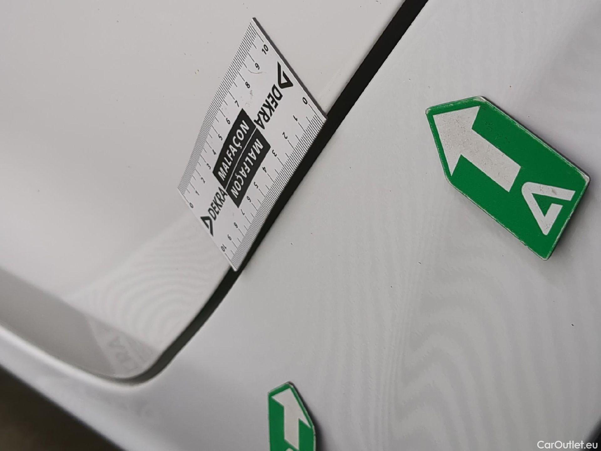  Peugeot  208  Affaire Premium Pack 1.5 HDi 100CV BVM5 E6dT #38