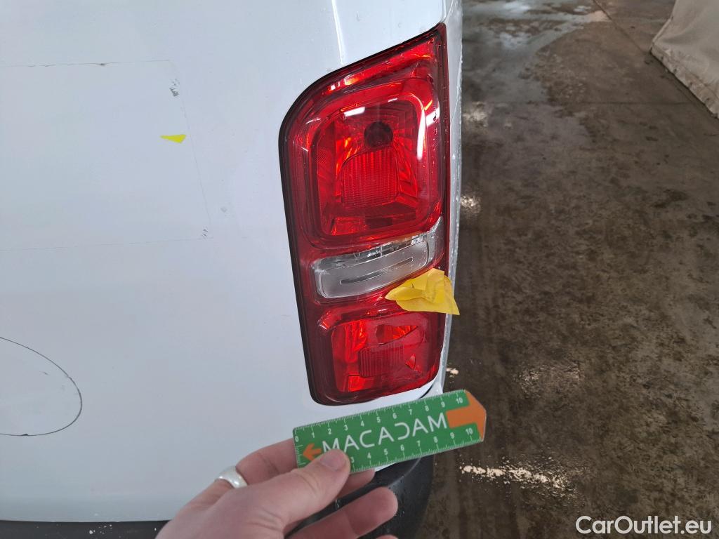  Opel  Vivaro OPEL  / 2019 / 4P / Fourgon tôlé 1.5 Diesel 100 ch L2 Pack Clim #46