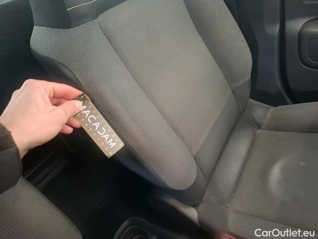  Citroen  C3  Société Feel 1.5 BlueHDI 100CV BVM5 E6dT #37