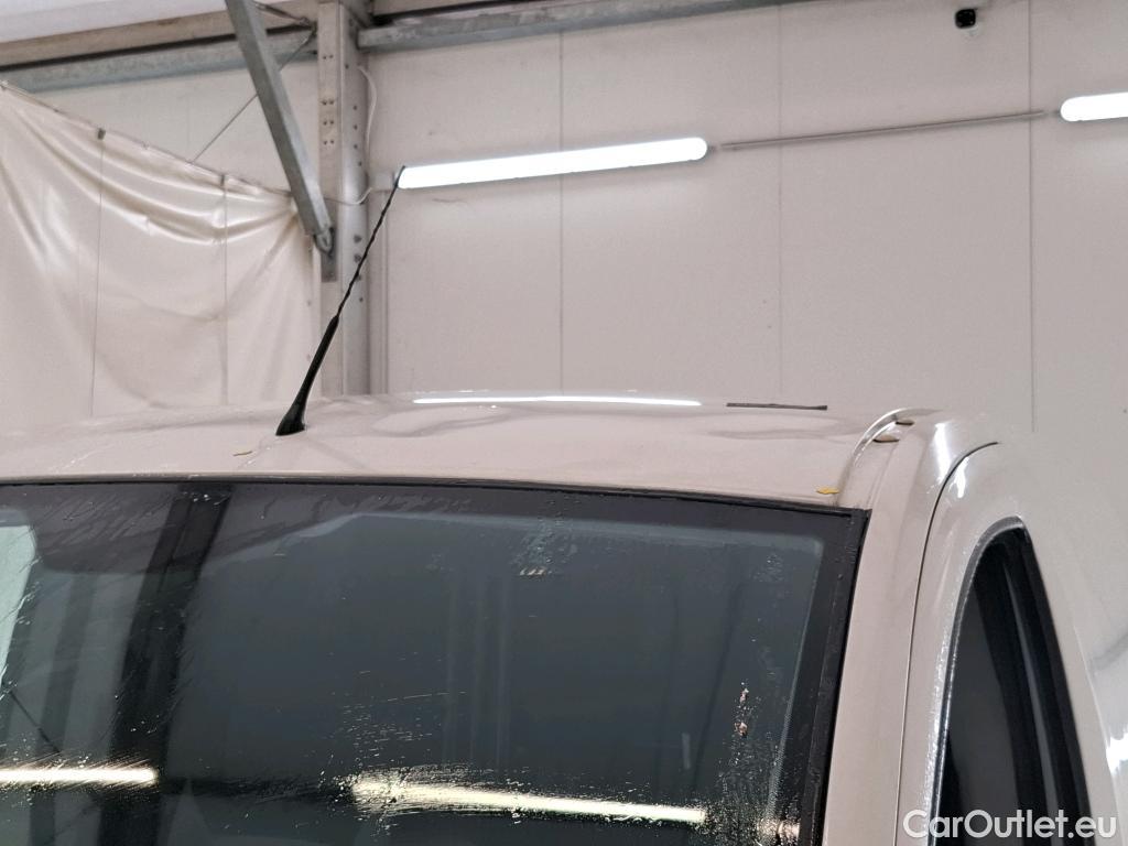  Fiat  Fiorino FIAT  / 2016 / 4P / Fourgonnette 1.3 Multijet 95 Pro Lounge #3