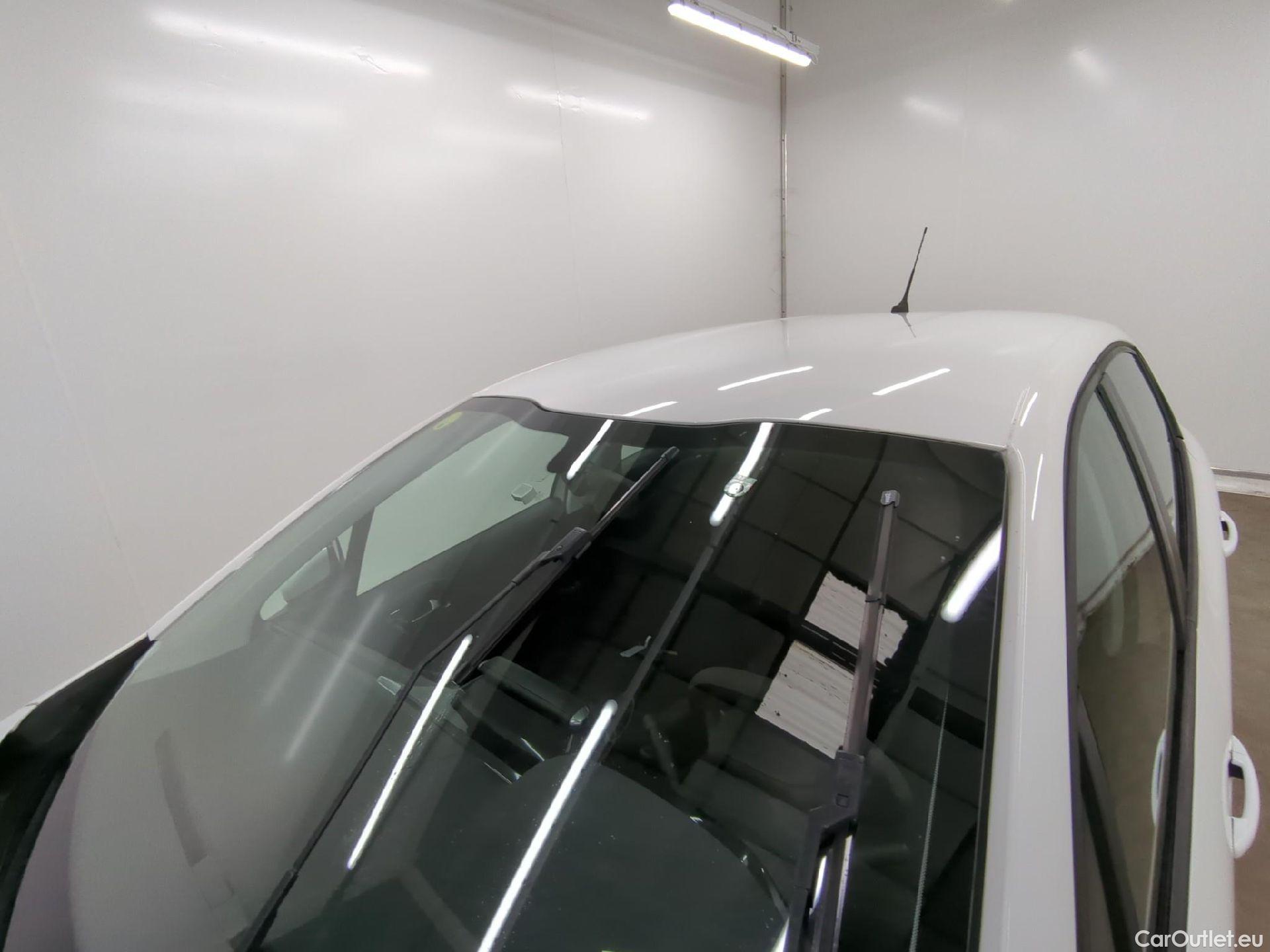  Peugeot  208  Affaire Premium Pack 1.5 HDi 100CV BVM5 E6dT #33