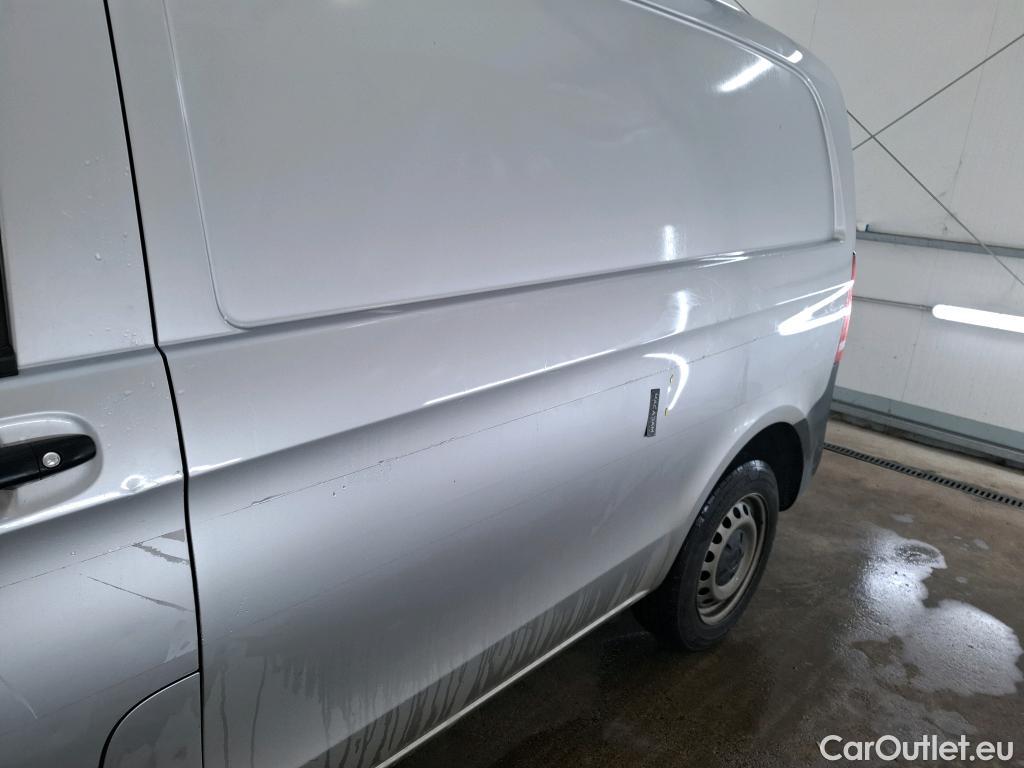  Mercedes  Vito MERCEDES-BENZ  Compact / 2020 / 4P / Fourgon tôlé 114 CDI Compact Pro traction #13