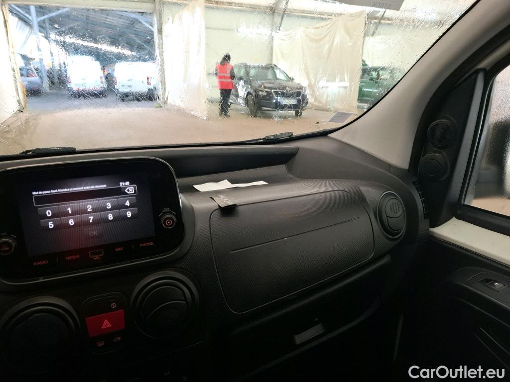  Fiat  Fiorino FIAT  / 2016 / 4P / Fourgonnette 1.3 Multijet 95 Pro Lounge #35