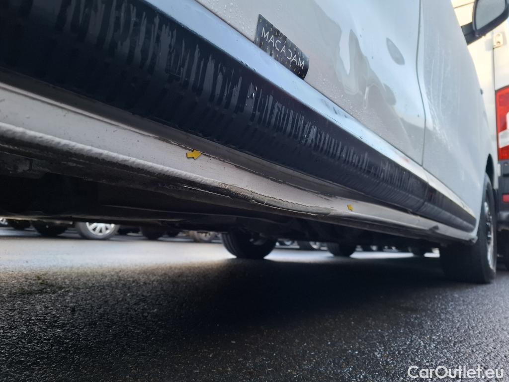  Opel  Vivaro OPEL  / 2019 / 4P / Fourgon tôlé 1.5 Diesel 100 ch L2 Pack Clim #10