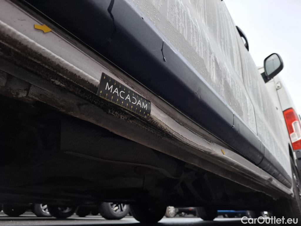  Opel  Vivaro OPEL  / 2019 / 4P / Fourgon tôlé 1.5 Diesel 100 ch L2 Pack Clim #3