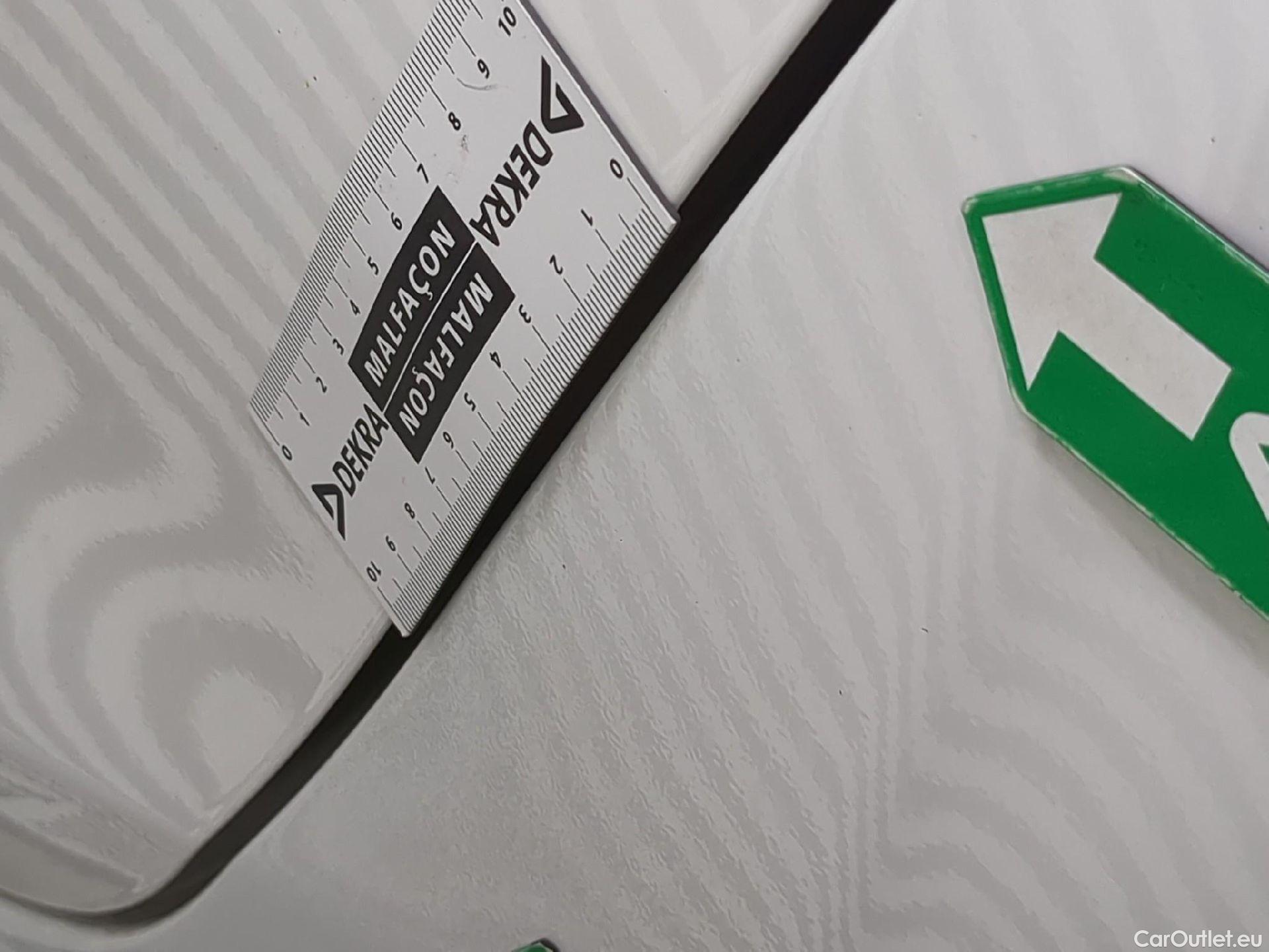  Peugeot  208  Affaire Premium Pack 1.5 HDi 100CV BVM5 E6dT #39