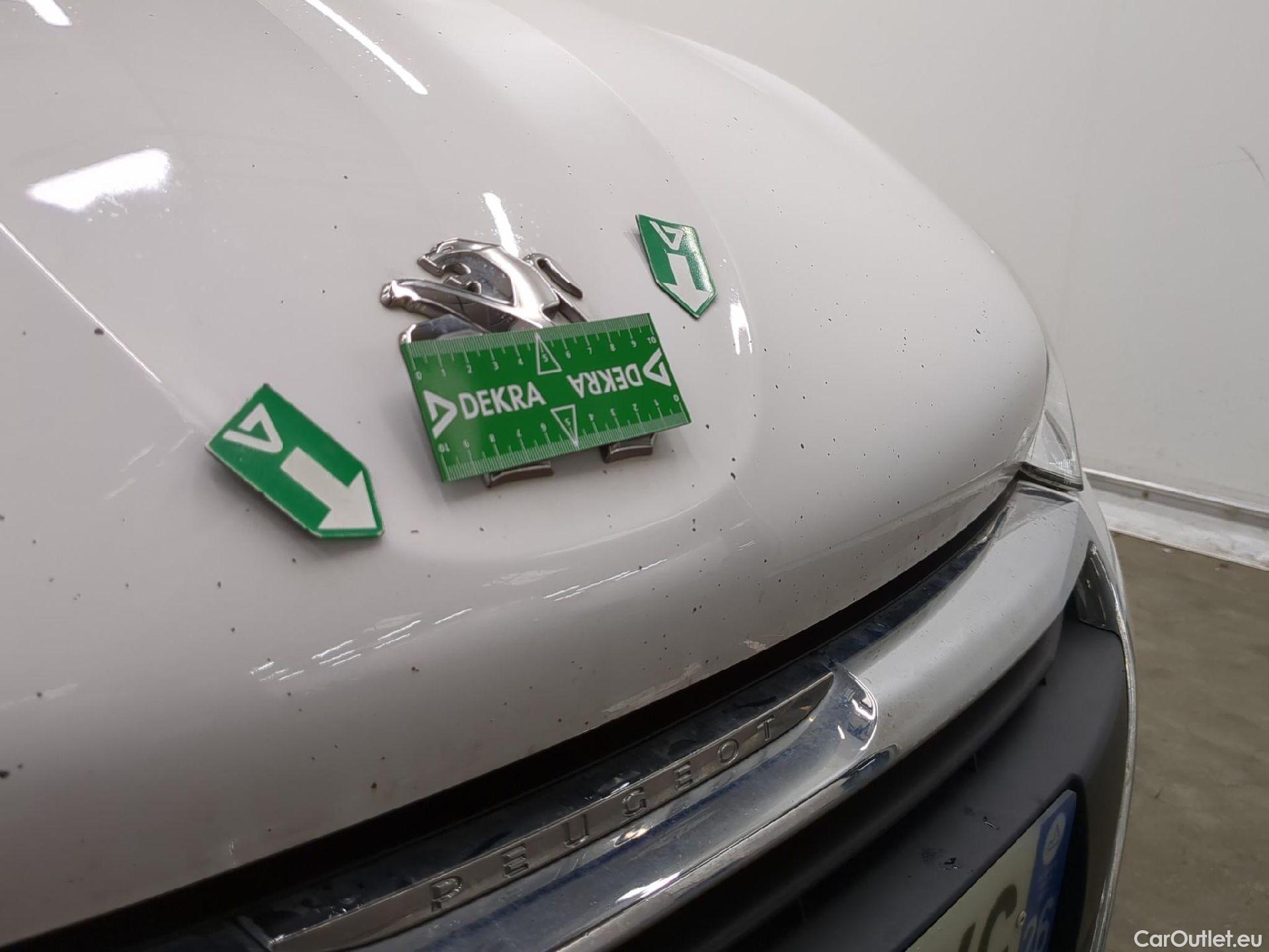  Peugeot  208  Affaire Premium Pack 1.5 HDi 100CV BVM5 E6dT #29