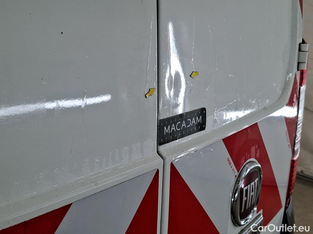  Fiat  Fiorino FIAT  / 2016 / 4P / Fourgonnette 1.3 Multijet 95 Pro Lounge #30