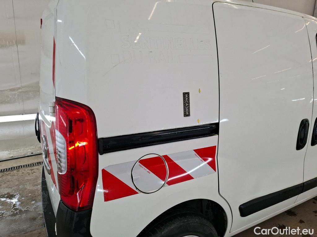  Fiat  Fiorino FIAT  / 2016 / 4P / Fourgonnette 1.3 Multijet 95 Pro Lounge #13