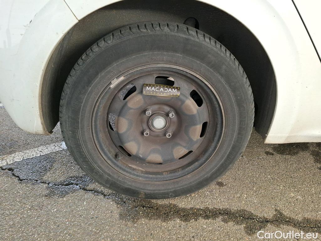  Peugeot  208  Affaire Premium 1.6 HDi 75CV BVM5 E6 #54