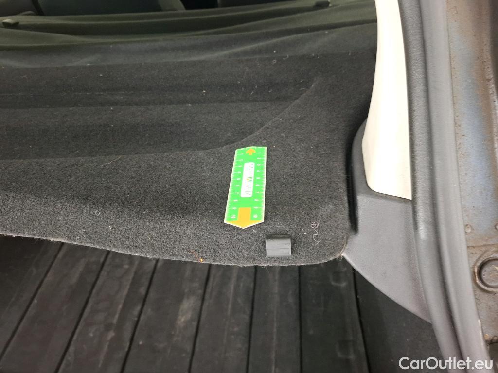  Renault  Clio RENAULT  Société VU 5p Berline Air Medianav dCi 90 - 18 #34