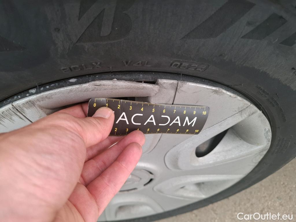  Renault  Clio RENAULT  Société VU 5p Berline Air dCi 75 - 18 #39