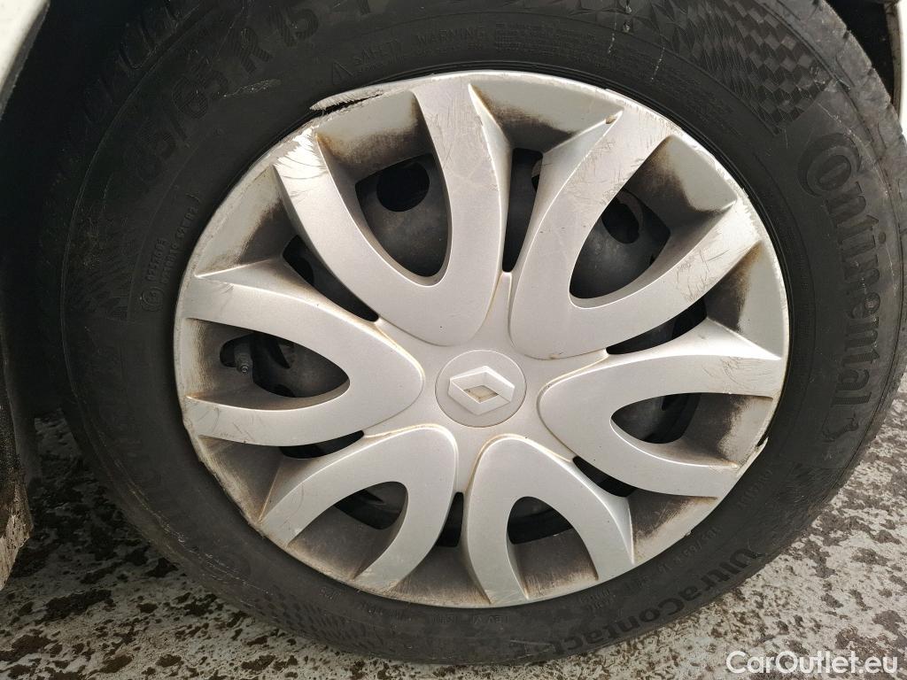  Renault  Clio  IV Air MediaNav 1.5 dCi 90CV BVM5 E6 #49