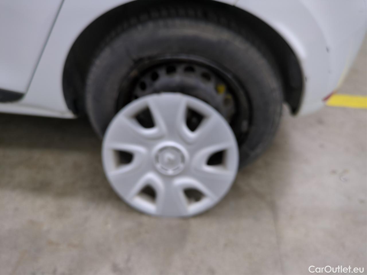  Renault  Clio  IV Air 1.5 dCi 90CV BVM5 E6 #4