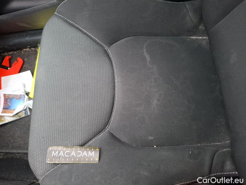  Renault  Clio RENAULT  Société VU 5p Berline Air dCi 75 - 18 #42