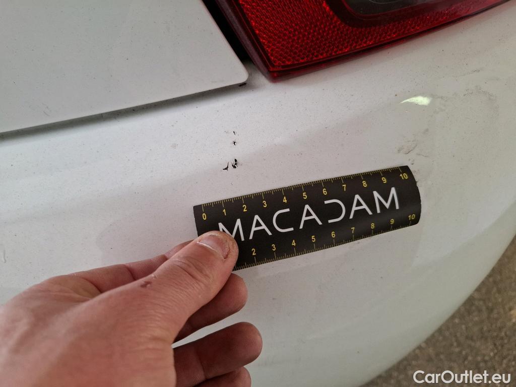  Peugeot  208  Affaire Premium 1.6 HDi 75CV BVM5 E6 #18