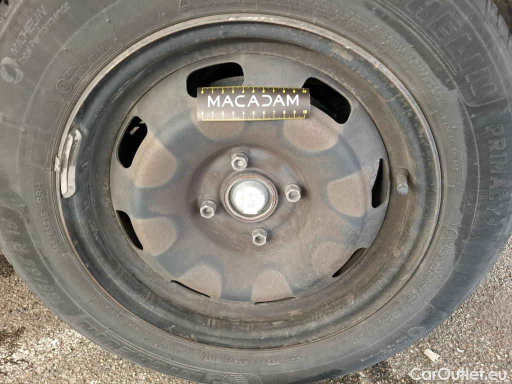  Peugeot  208  Affaire Premium 1.6 HDi 75CV BVM5 E6 #51