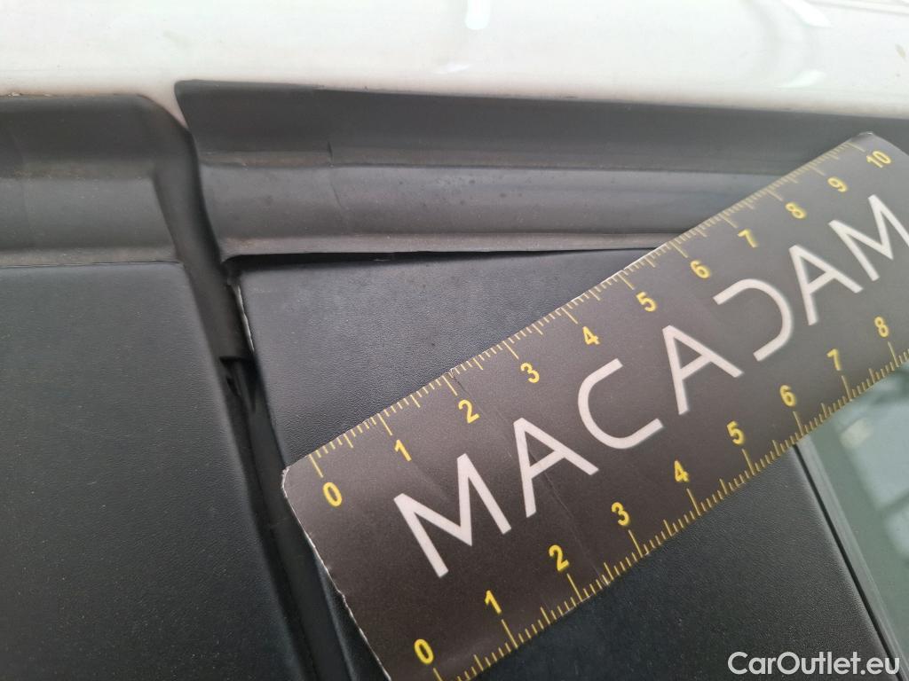  Renault  Clio RENAULT  Société VU 5p Berline Air dCi 75 - 18 #31