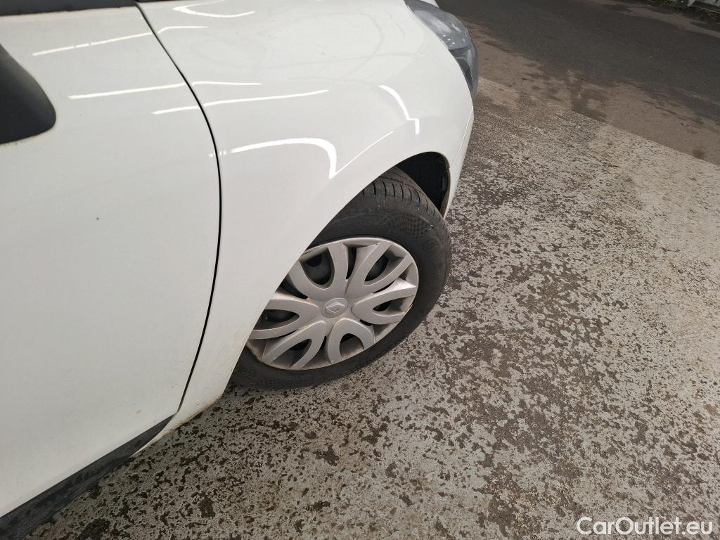  Renault  Clio  IV Air MediaNav 1.5 dCi 90CV BVM5 E6 #48