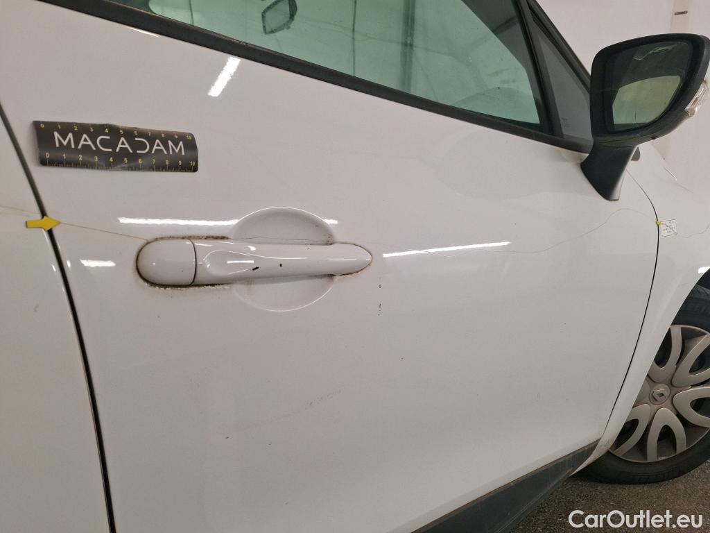  Renault  Clio  IV Air MediaNav 1.5 dCi 90CV BVM5 E6 #10