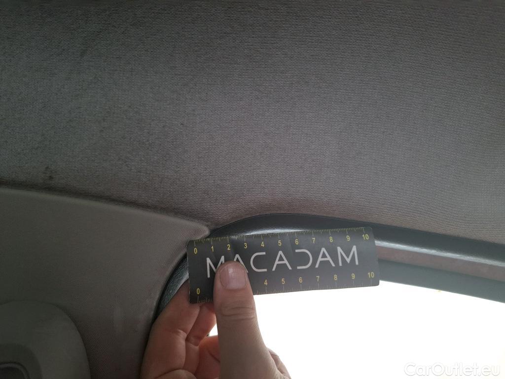  Renault  Clio RENAULT  Société VU 5p Berline Air dCi 75 - 18 #44