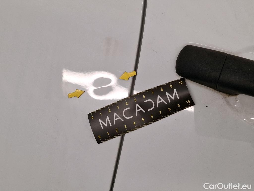  Peugeot  208  Affaire Premium 1.6 HDi 75CV BVM5 E6 #44