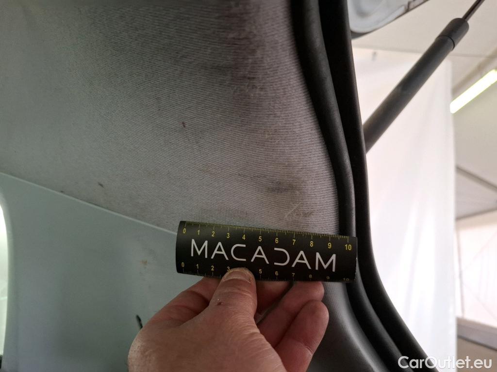  Peugeot  208  Affaire Premium 1.6 HDi 75CV BVM5 E6 #61