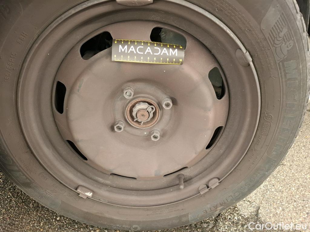  Peugeot  208  Affaire Premium 1.6 HDi 75CV BVM5 E6 #53