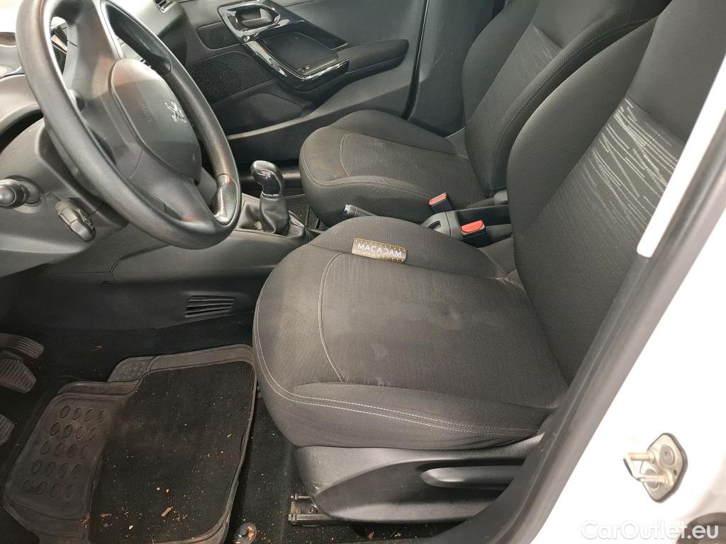  Peugeot  208  Affaire Premium 1.6 HDi 75CV BVM5 E6 #56