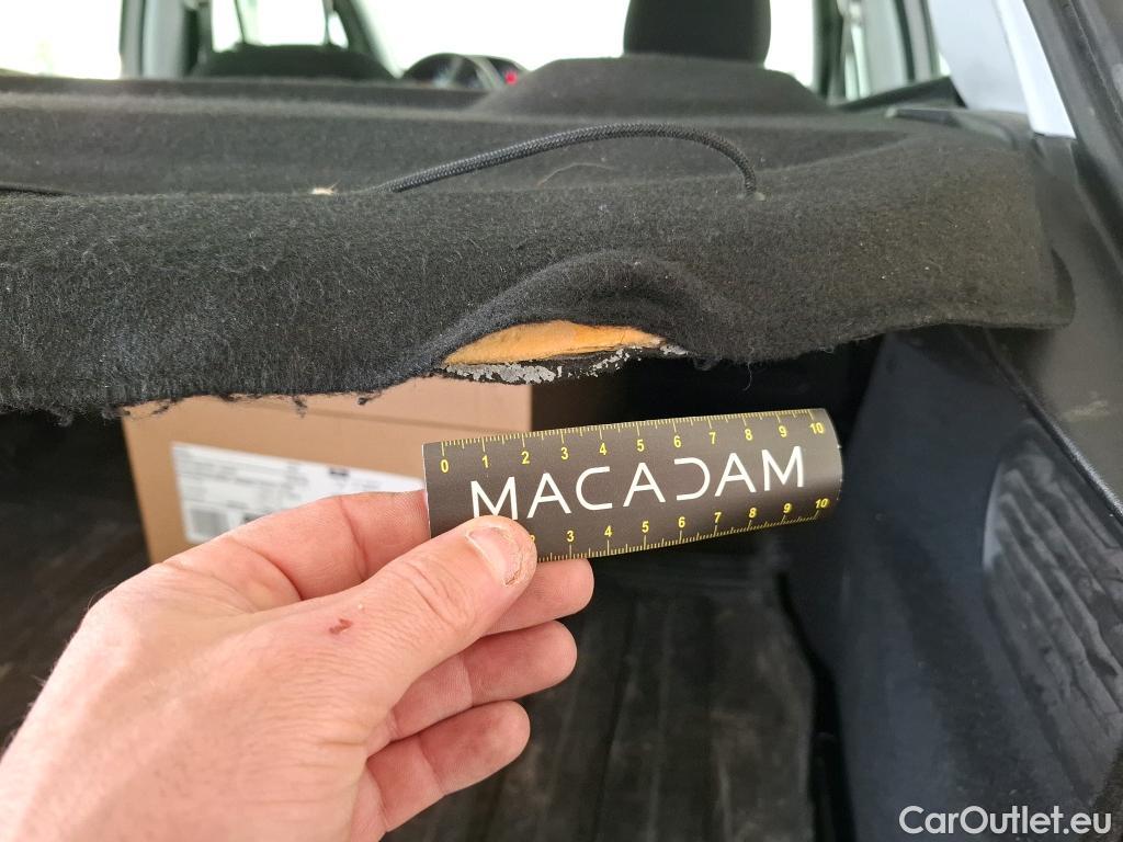  Peugeot  208  Affaire Premium 1.6 HDi 75CV BVM5 E6 #42