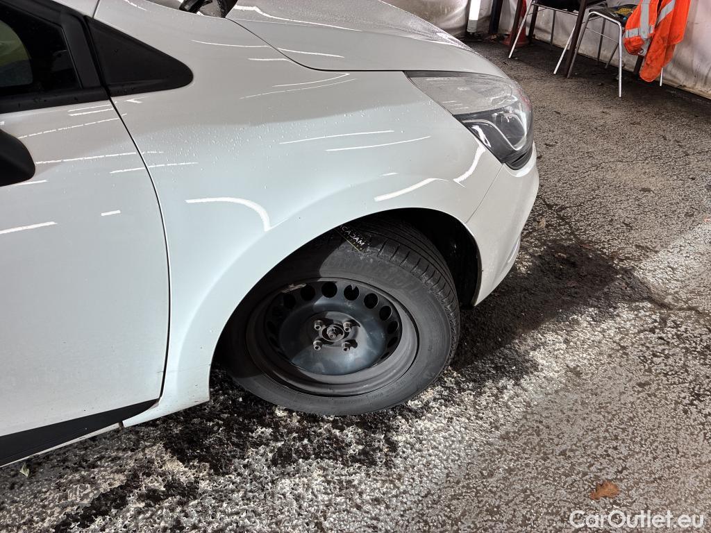  Renault  Clio  IV Air MediaNav 1.5 dCi 75CV BVM5 E6 #23