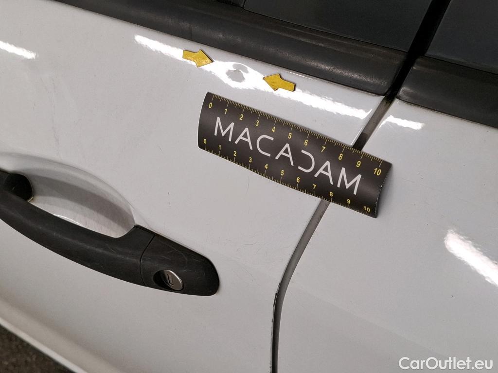  Peugeot  208  Affaire Premium 1.6 HDi 75CV BVM5 E6 #65