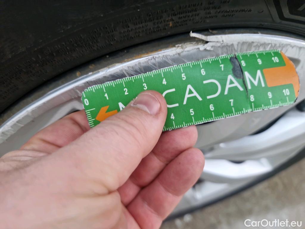  Renault  Clio  V Société Air Nav 1.5 dCi 85CV BVM6 E6dT / PARE BRISE HS #14