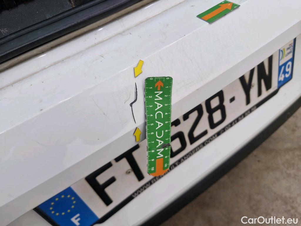  Renault  Clio  V Société Air Nav 1.5 dCi 85CV BVM6 E6dT / PARE BRISE HS #11