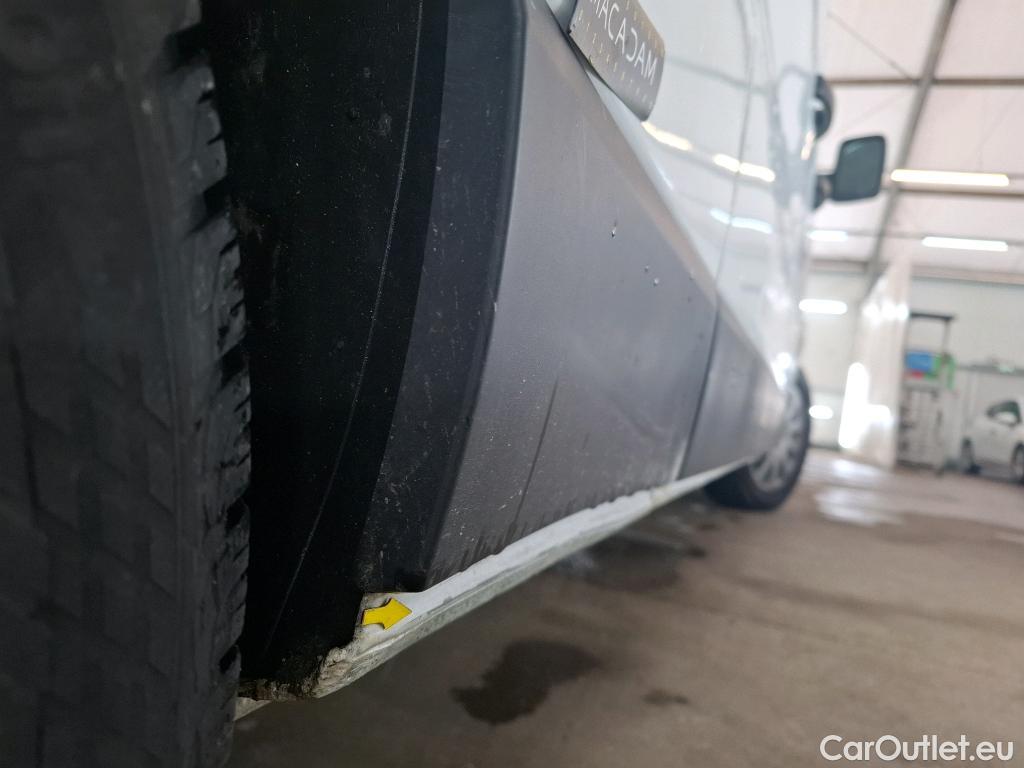  Renault  Trafic  Fourgon L2H1 1300 Confort 1.6 dCi #13