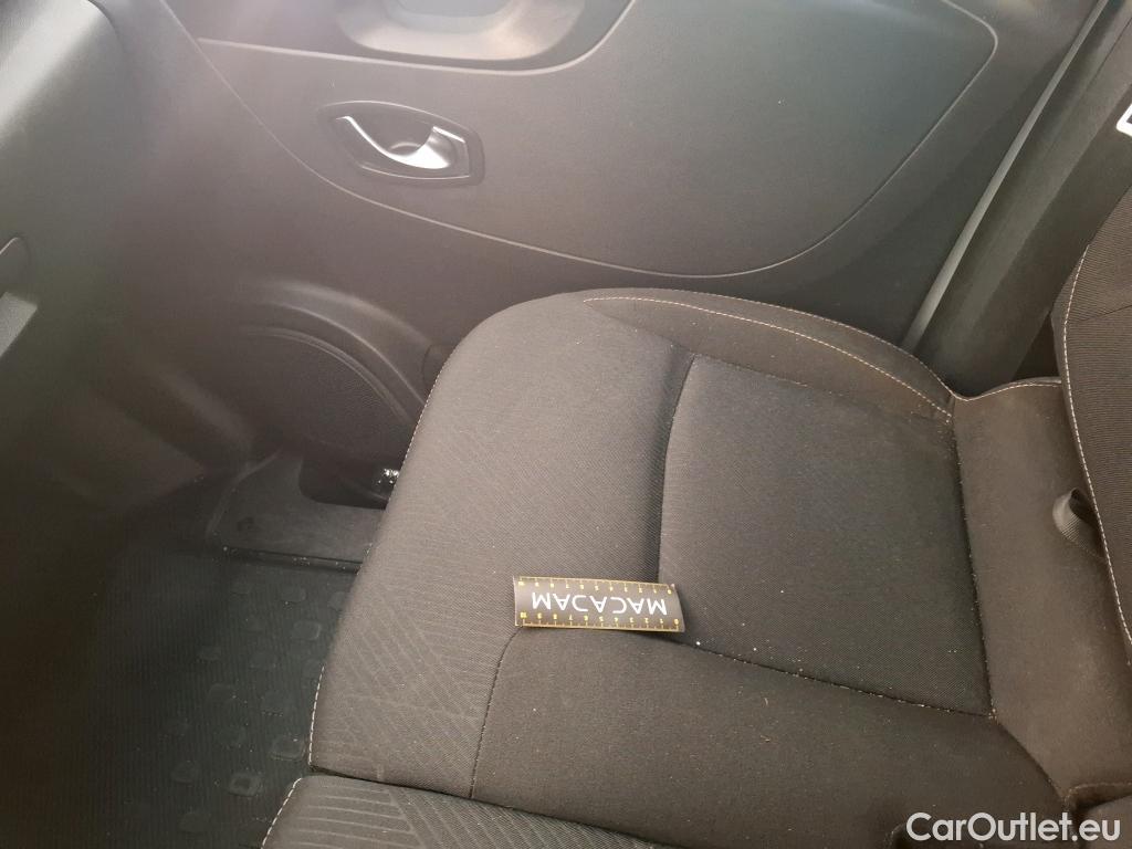  Renault  Trafic  Fourgon L2H1 1300 Confort 1.6 dCi #48