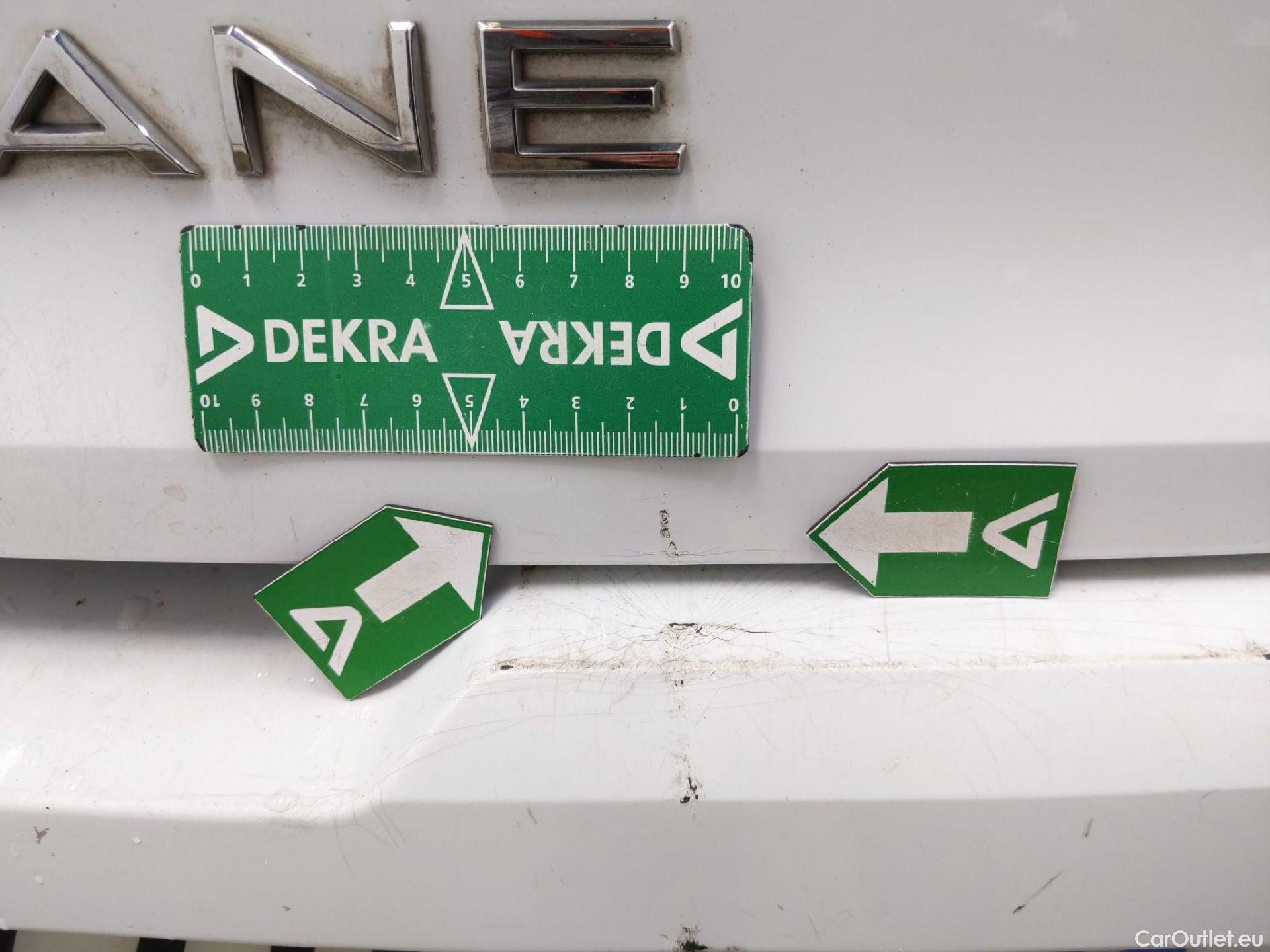  Renault  Megane  IV Berline 5pt. Société Air Nav 1.5 dCi 90CV BVM6 E6 #26